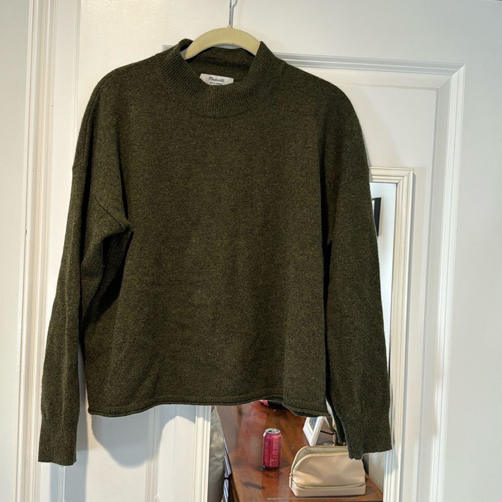 Cashmere sweater